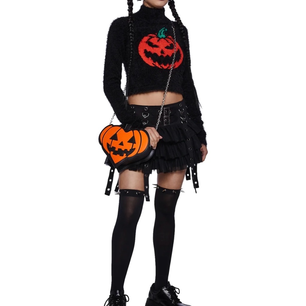 TRICKZ N TREATZ CROPED JACK O LANTERN SWEATER - Picture 5 of 5